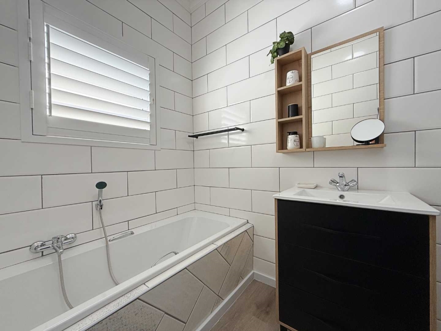 3 Bedroom Property for Sale in Country Club Western Cape